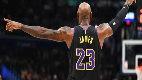 纽约市长腐败案审判无限期推迟，法院拒绝撤销指控